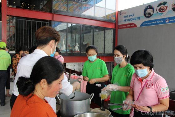 Mô hình “Nhà hàng chia sẻ”